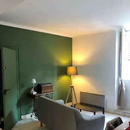 Perigueux: Appartement A Deux Pas De La Cathedrale Appartement